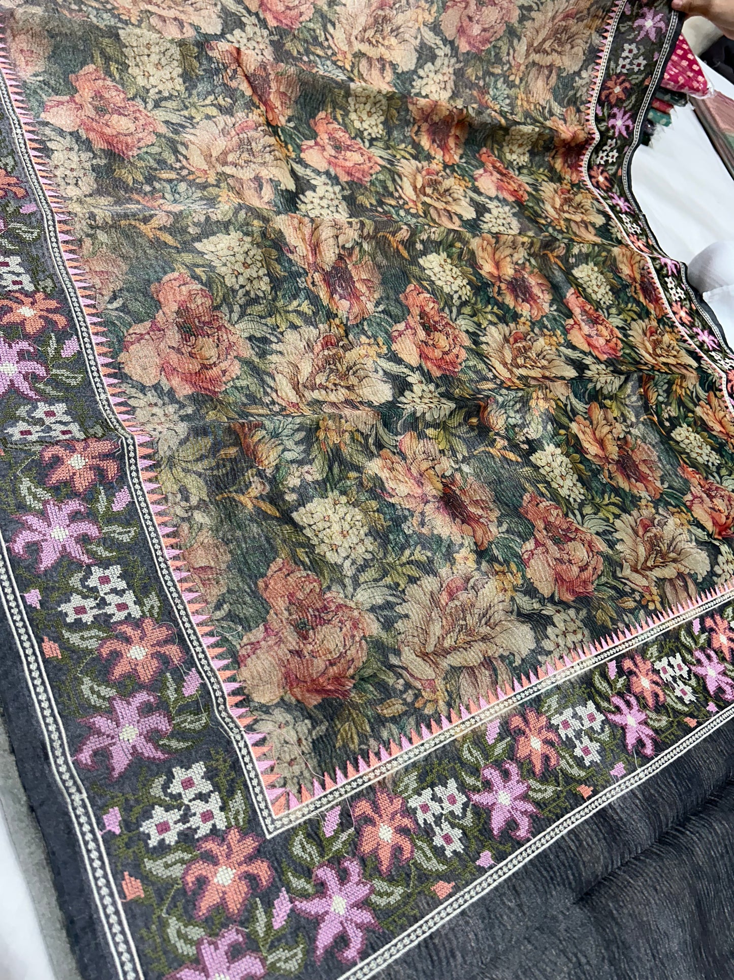Tissue crush saree with digital print