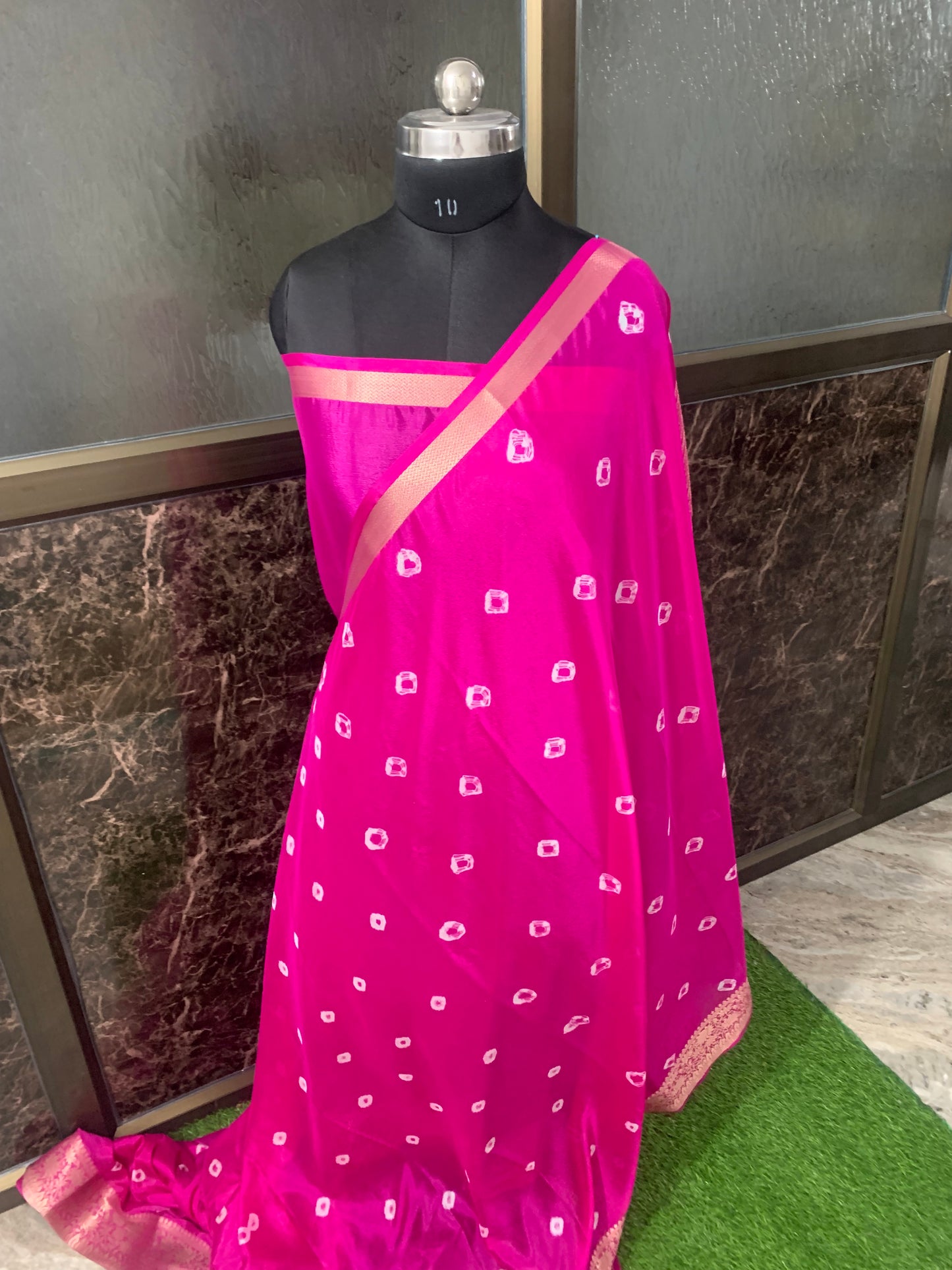 (Rani) Chiffon bandhani saree