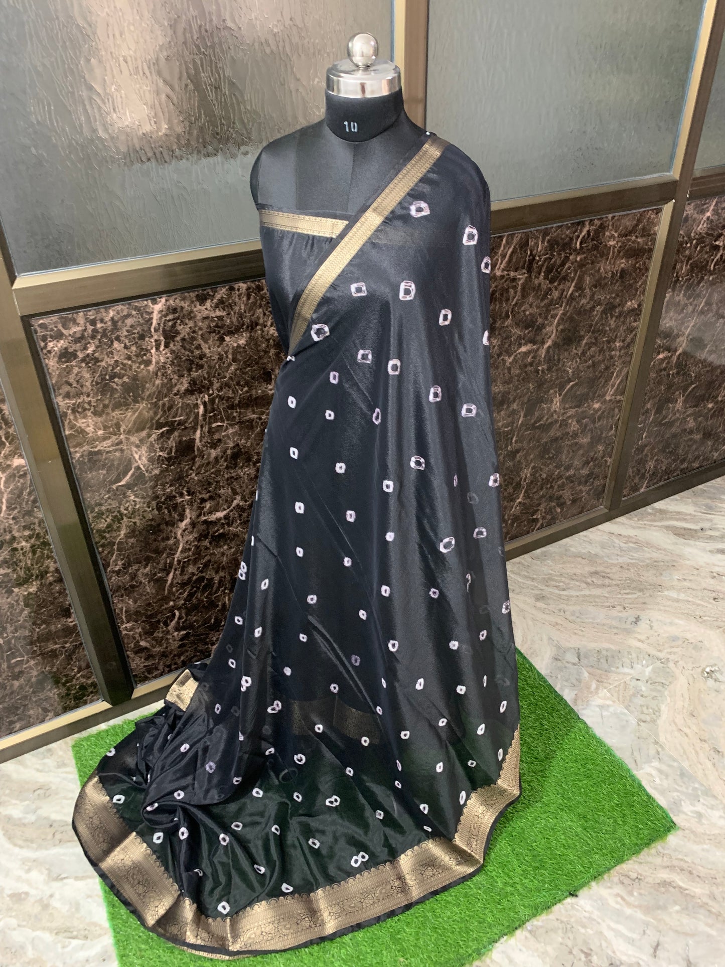 (Black)Chiffon bandhani saree